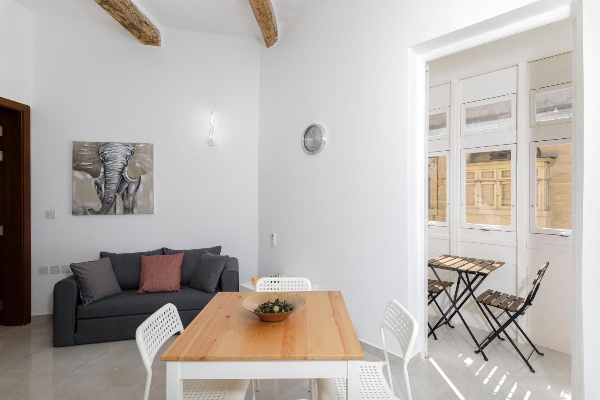 Modern, Cosy 1Bd Home - Close To Valletta Hamrun Exterior foto